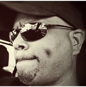 Meet your Posher, Derrick